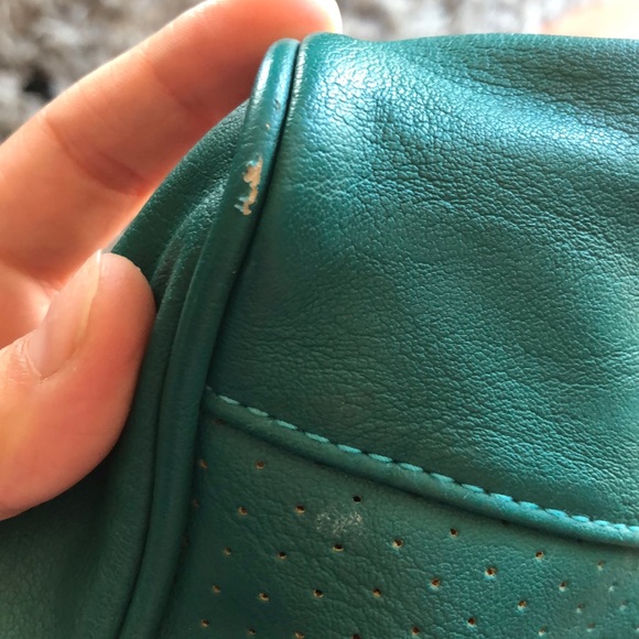 Cross Body Bag - Picture 4 of 6